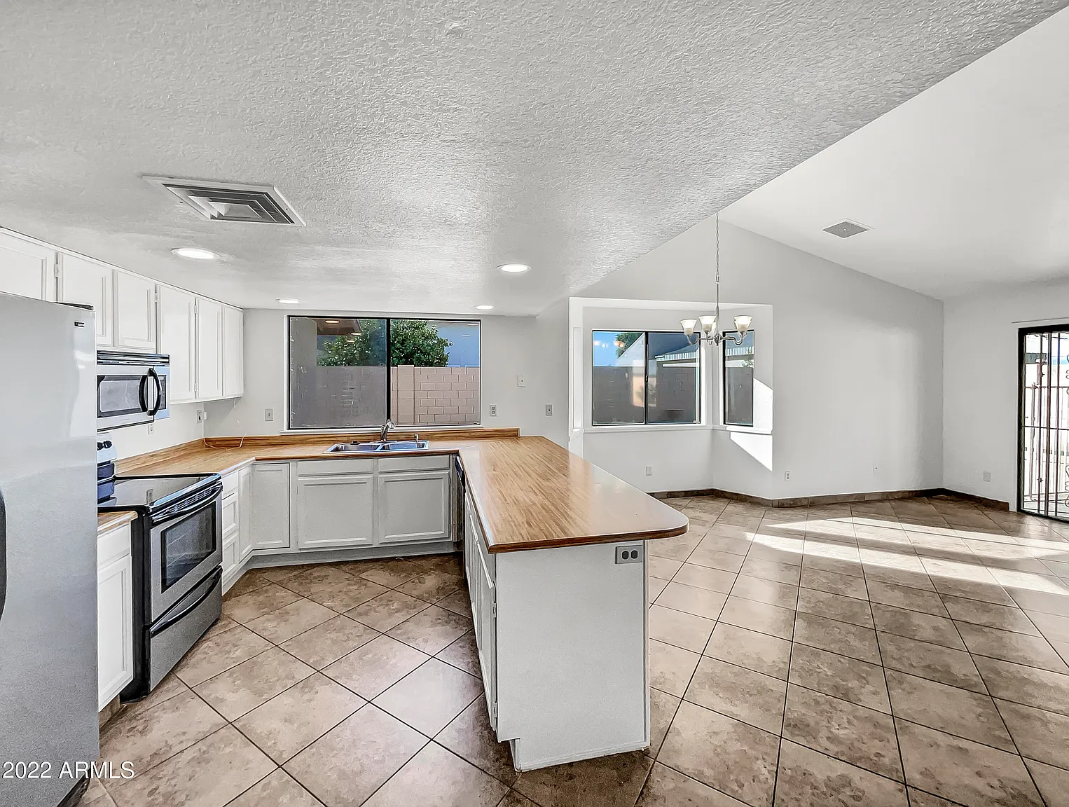 11322 N 69th Dr, Peoria, AZ 85345