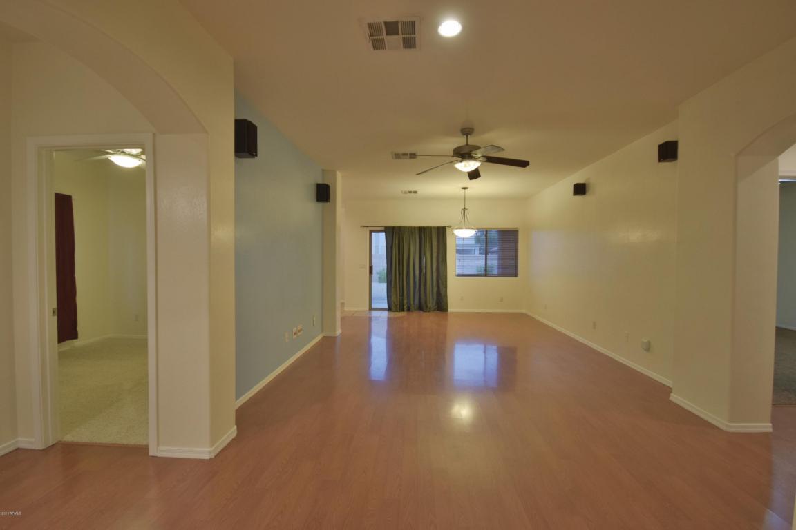 7937 W CHICKASAW St, Phoenix, AZ 85043