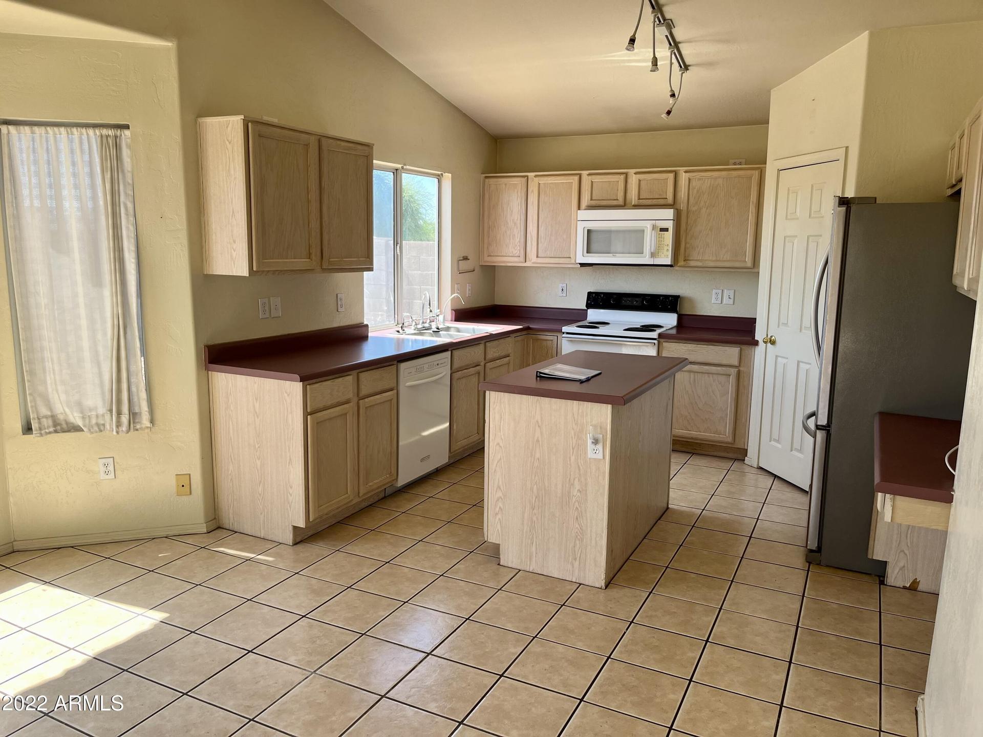 8759 W Christopher Michael Ln, Peoria, AZ 85345