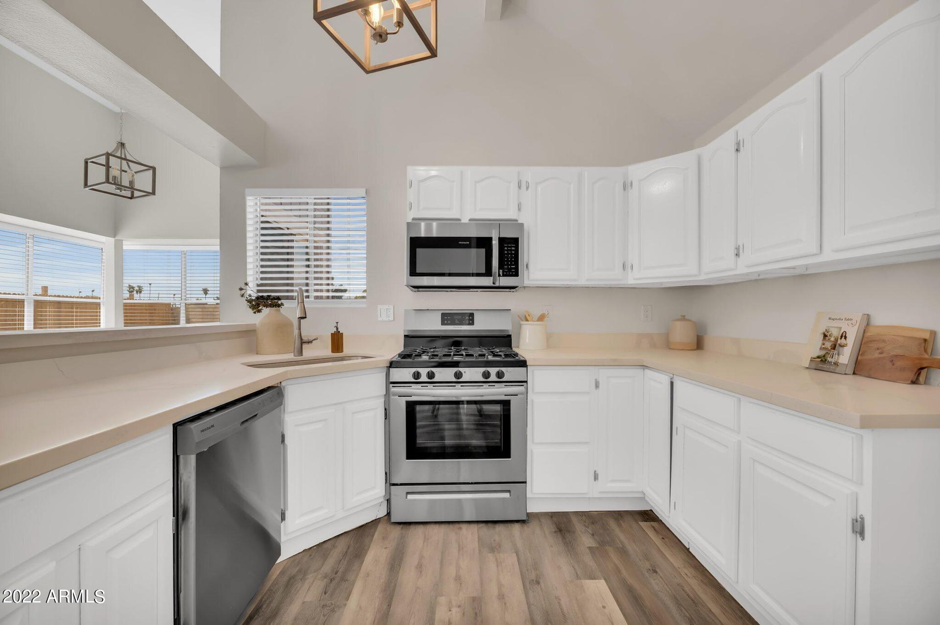 8710 W Jefferson St, Peoria, AZ 85345