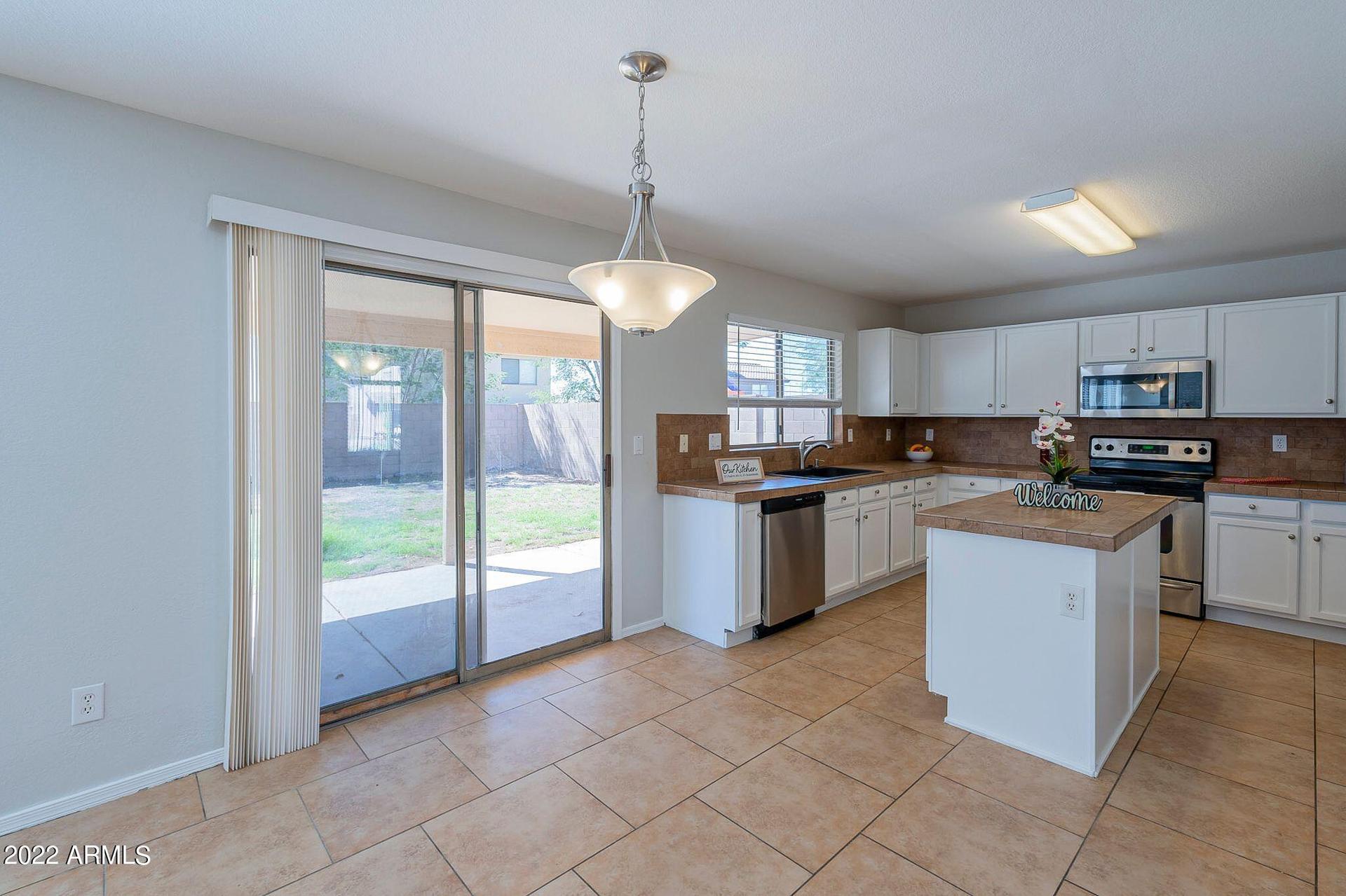 8543 W Vogel Ave, Peoria, AZ 85345