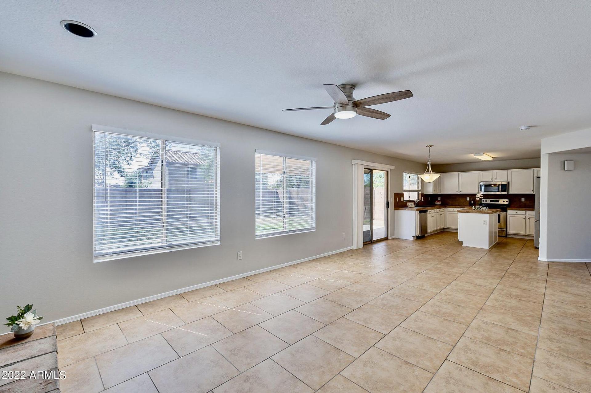 8543 W Vogel Ave, Peoria, AZ 85345