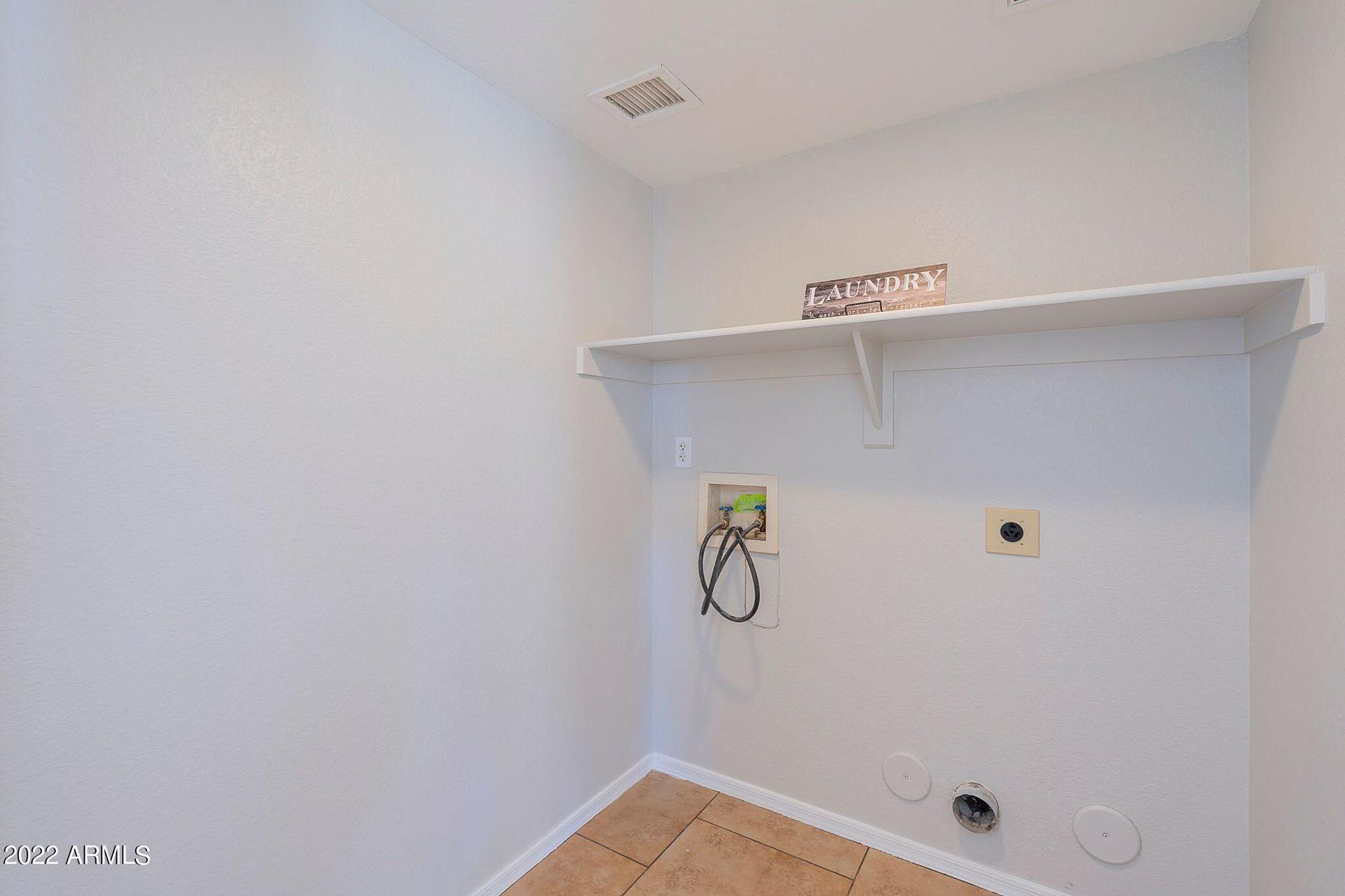 8543 W Vogel Ave, Peoria, AZ 85345