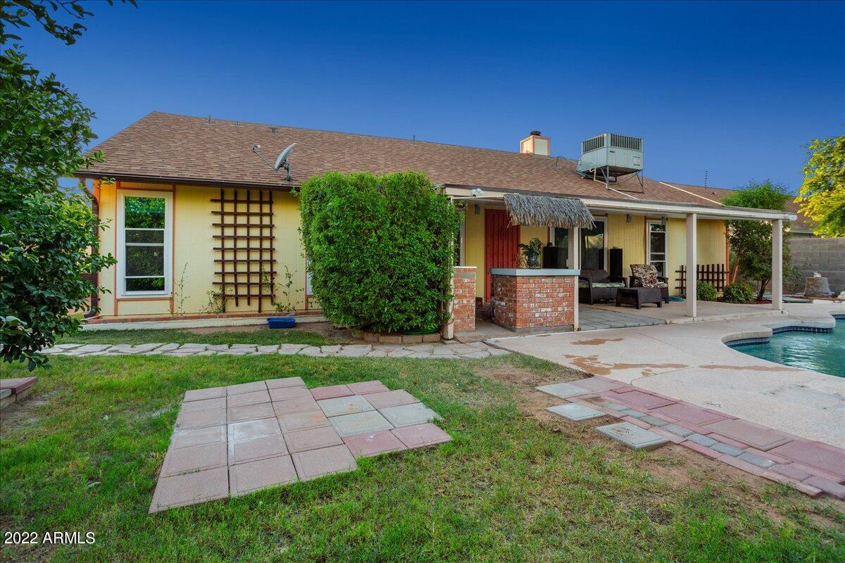 9619 N 88th Dr, Peoria, AZ 85345