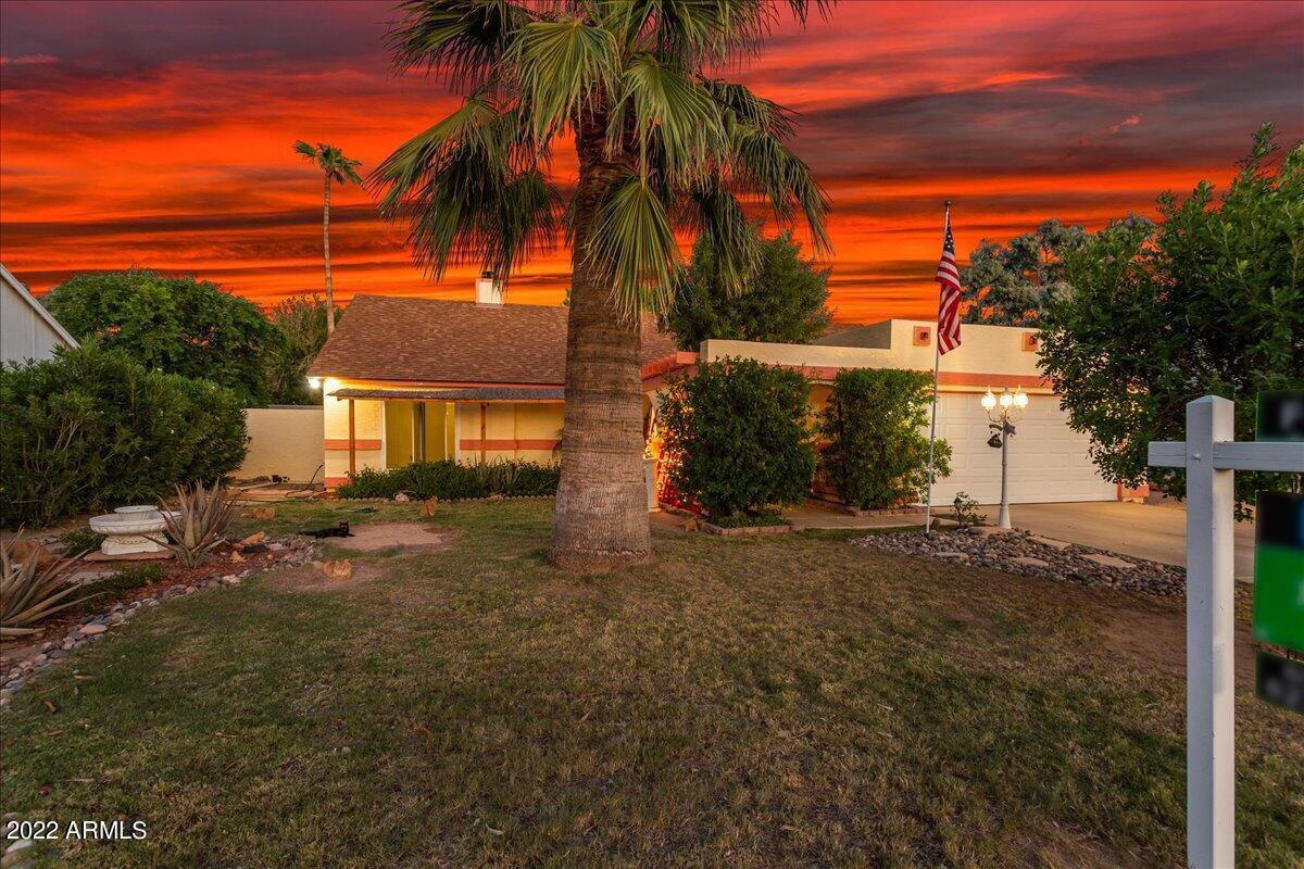 9619 N 88th Dr, Peoria, AZ 85345