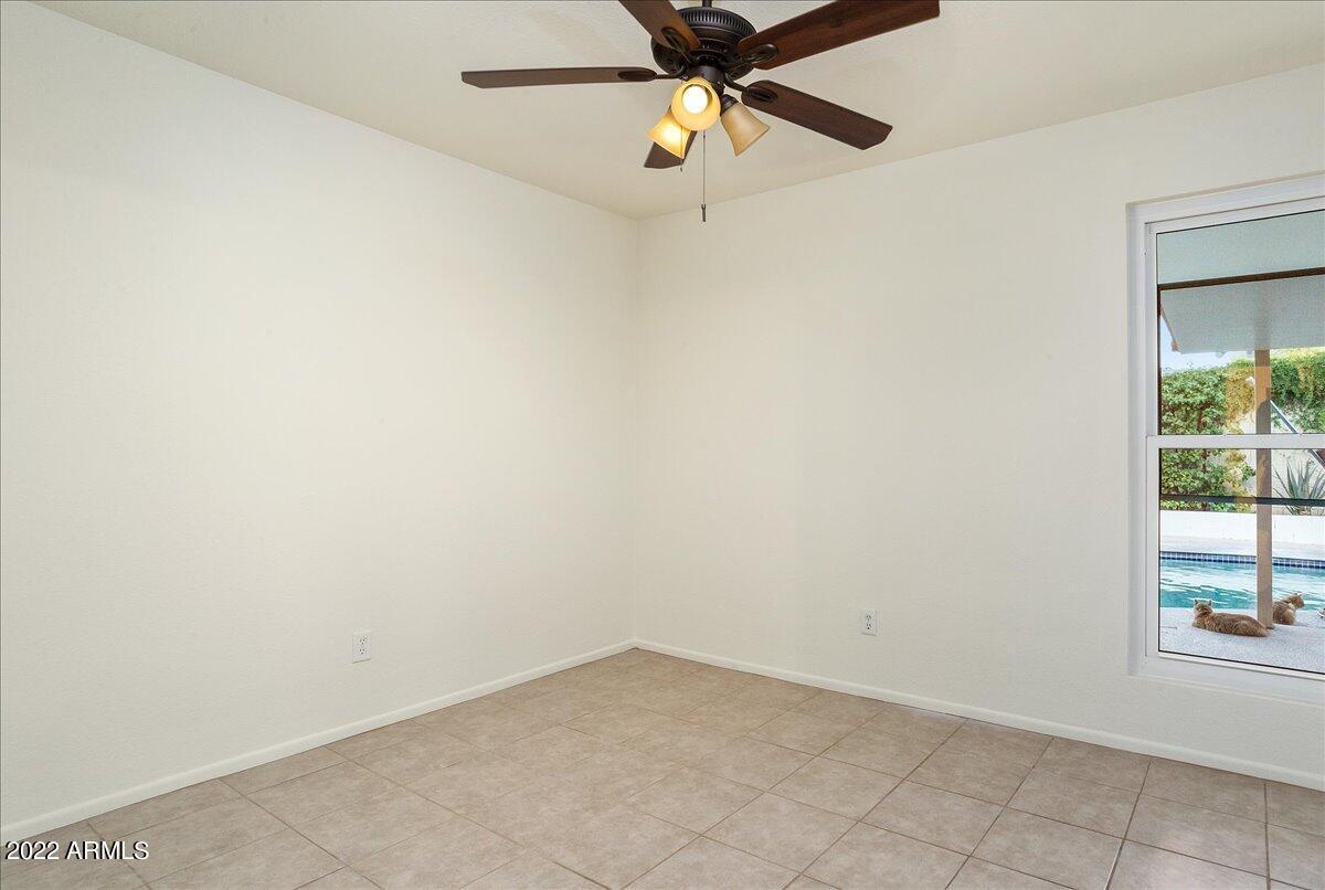 9619 N 88th Dr, Peoria, AZ 85345