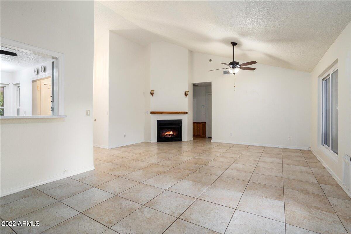 9619 N 88th Dr, Peoria, AZ 85345