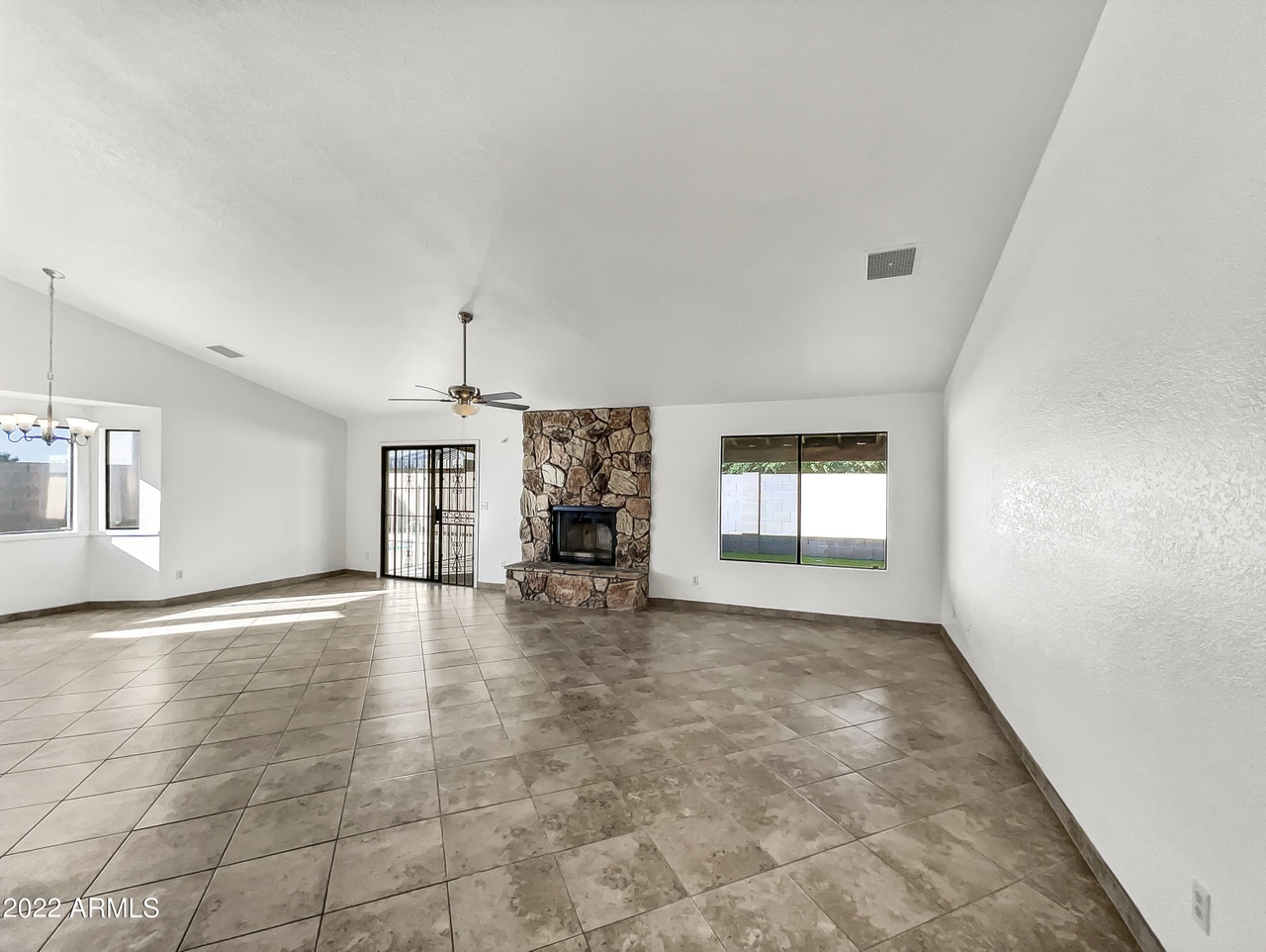 11322 N 69TH Dr, Peoria, AZ 85345
