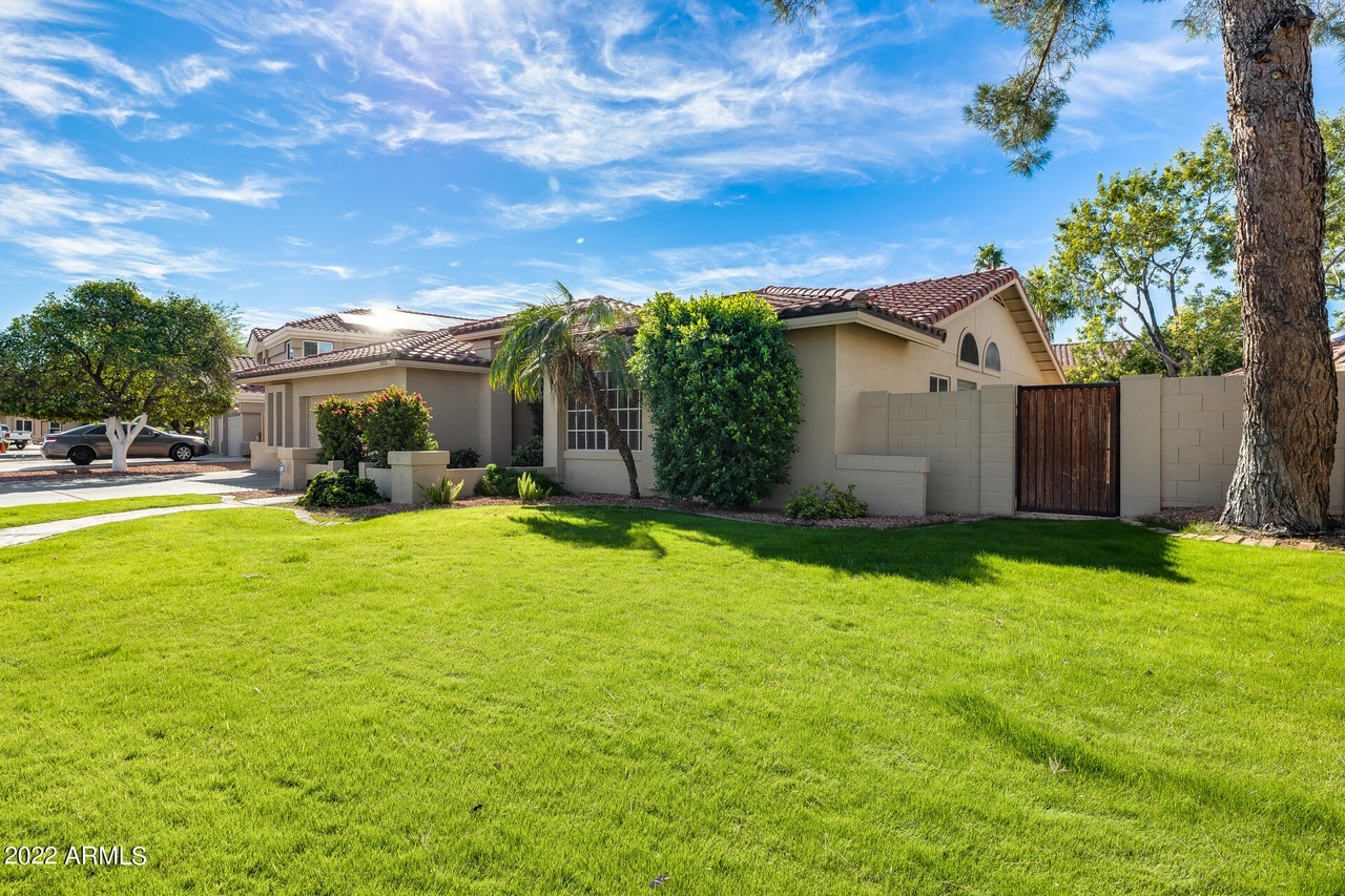 7121 W COLUMBINE Dr, Peoria, AZ 85381