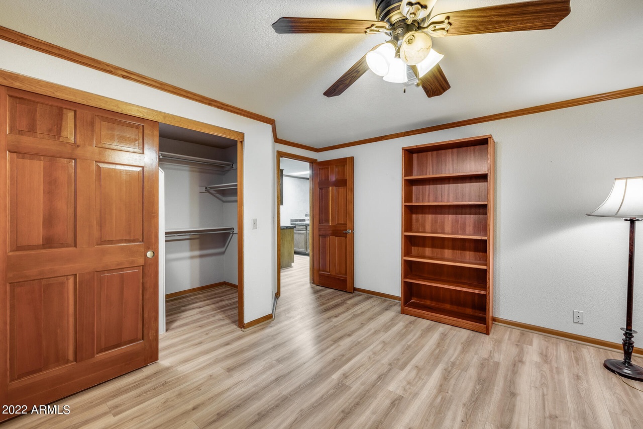 7121 W COLUMBINE Dr, Peoria, AZ 85381