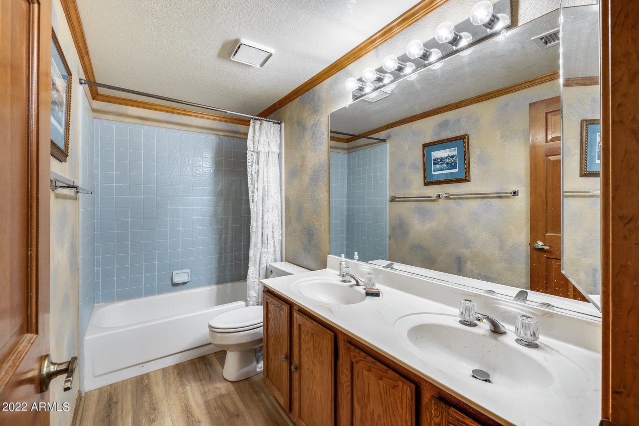 7121 W COLUMBINE Dr, Peoria, AZ 85381