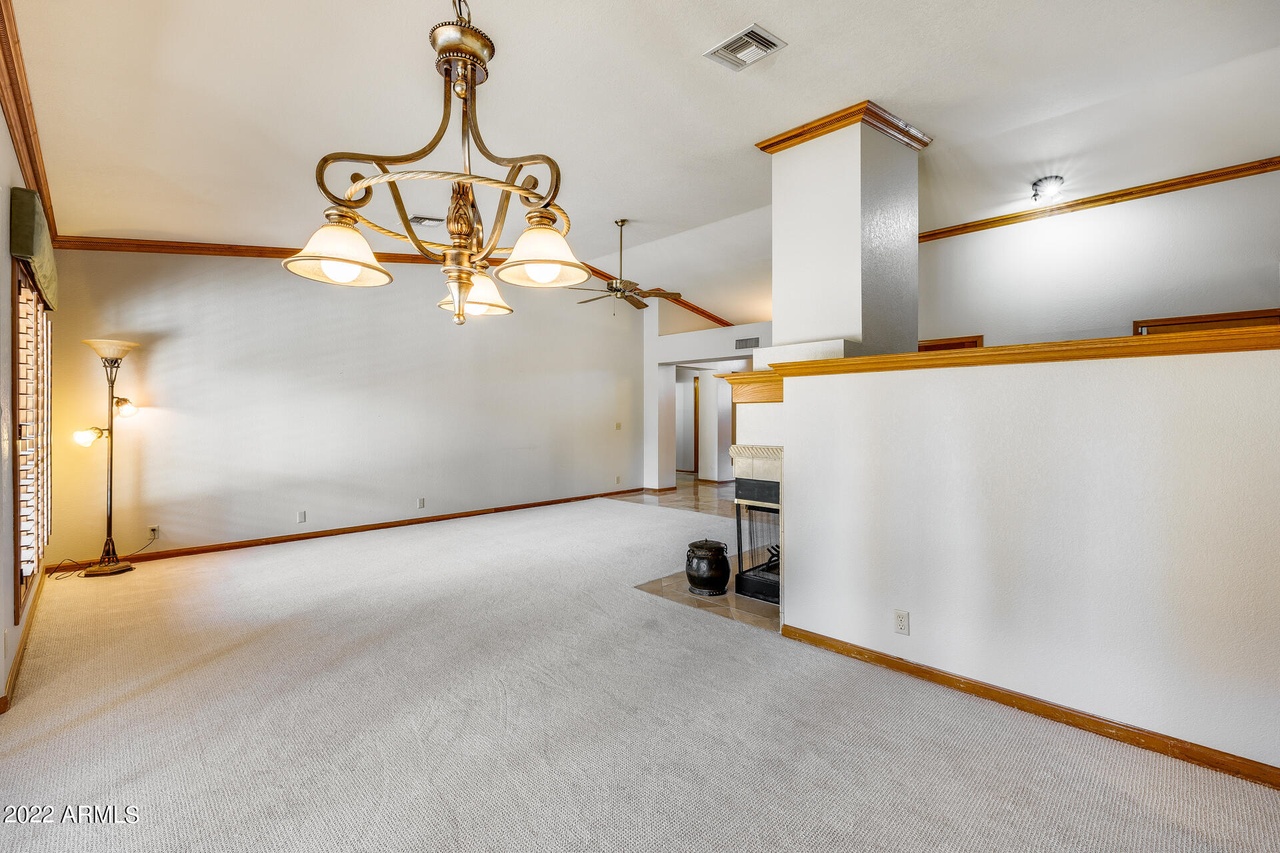 7121 W COLUMBINE Dr, Peoria, AZ 85381