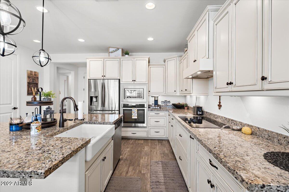 8991 W DIANA Ave, Peoria, AZ 85345