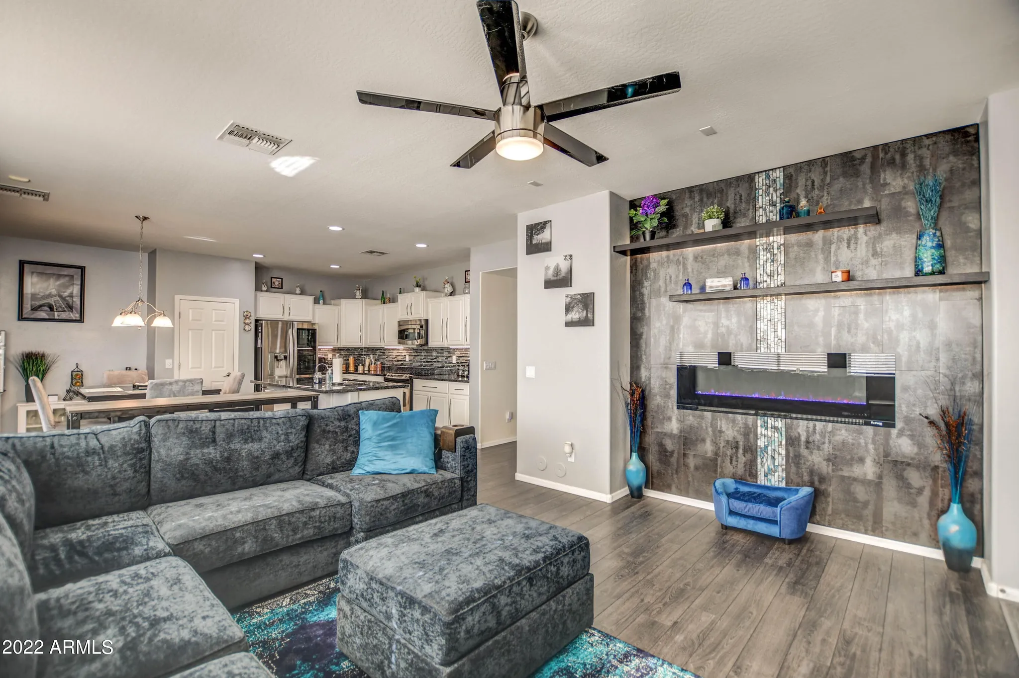 4105 W Allen St, Laveen, AZ 85339