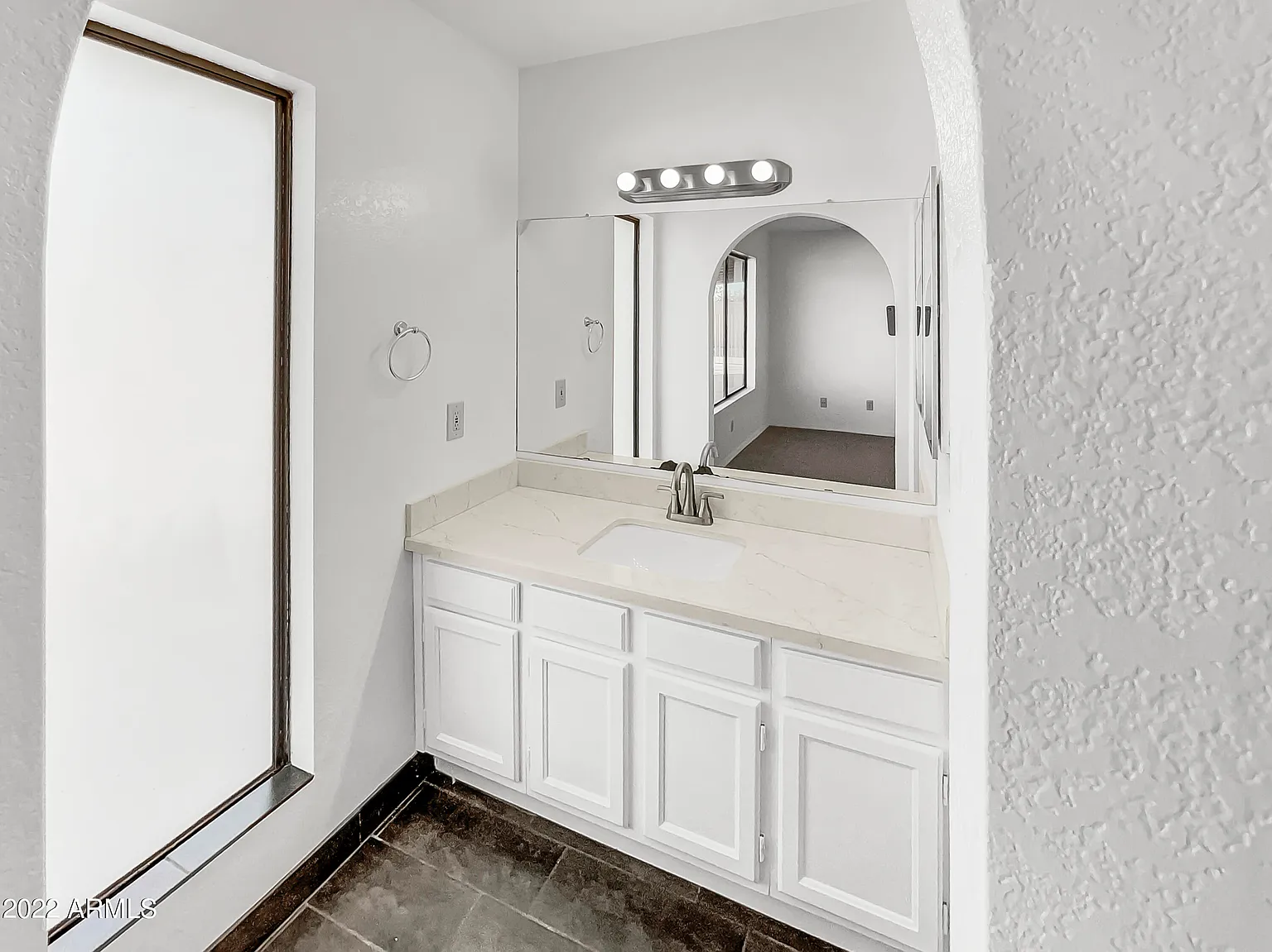 11322 N 69th Dr, Peoria, AZ 85345