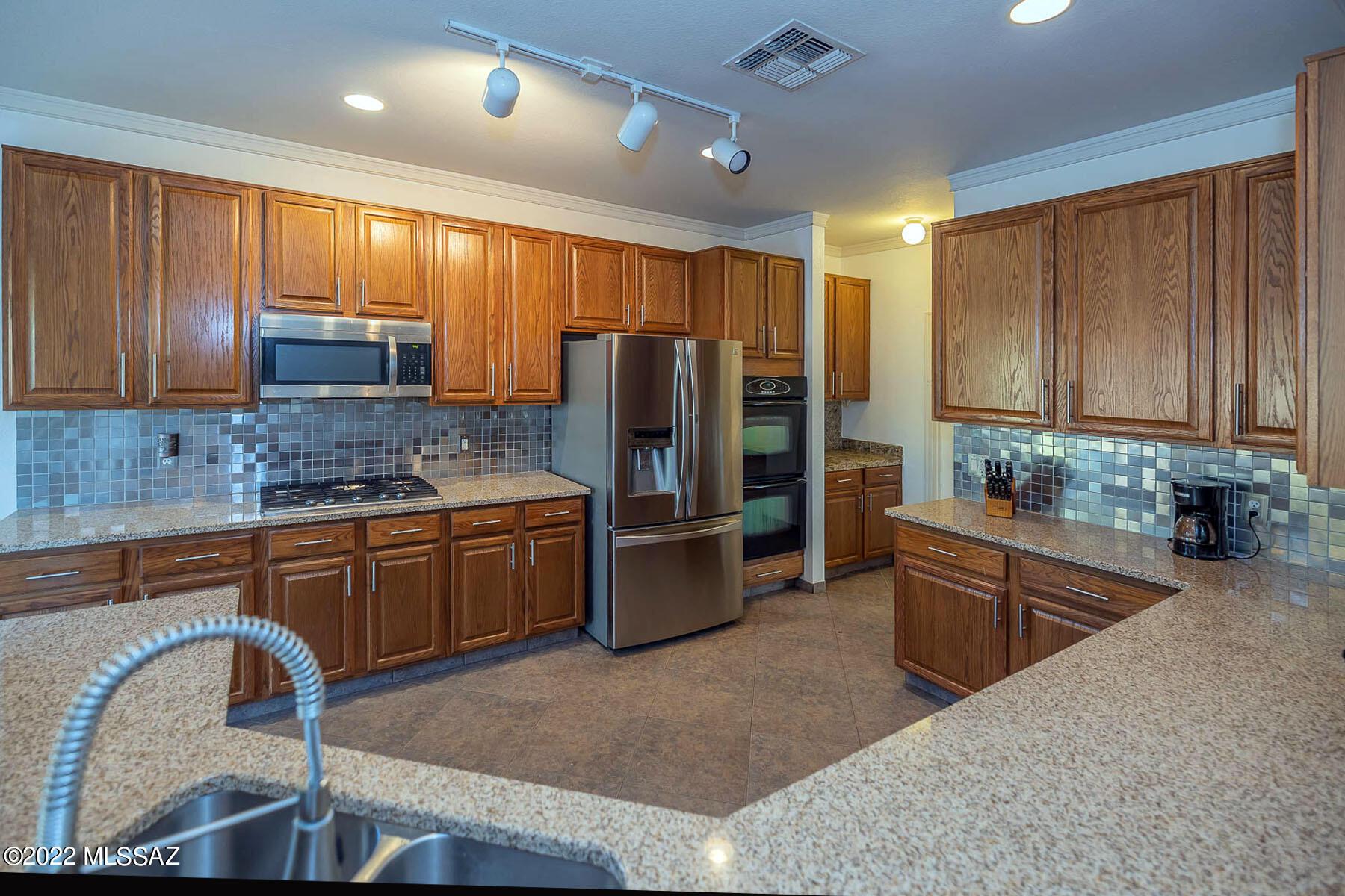 5510 W Copperhead Dr, Tucson, AZ 85742