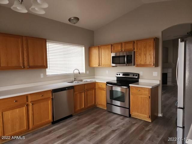 233 S Palace Gardens Dr, Tucson, AZ 85748
