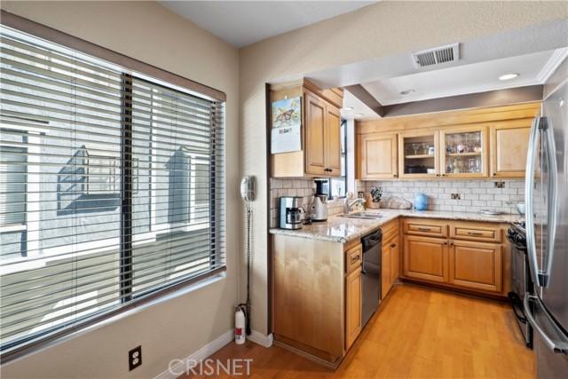 5100 Riverton Ave #4, North Hollywood, CA 91601