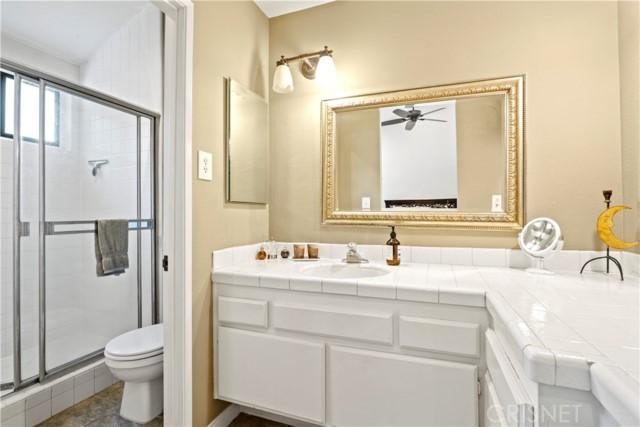 5100 Riverton Ave #4, North Hollywood, CA 91601