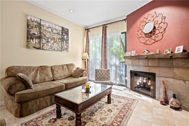 5100 Riverton Ave #4, North Hollywood, CA 91601