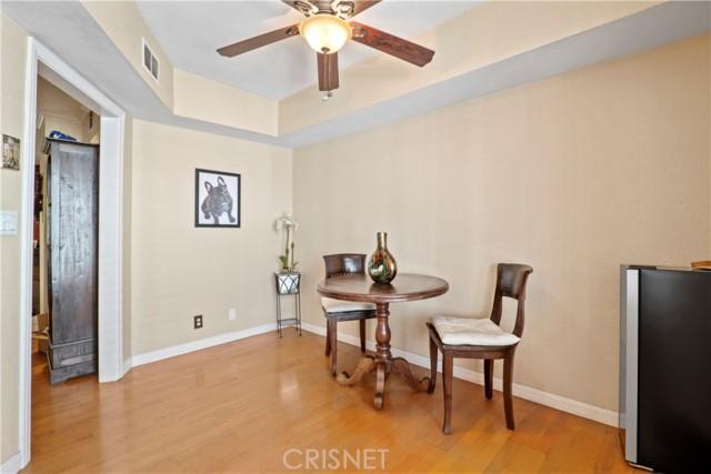 5100 Riverton Ave #4, North Hollywood, CA 91601