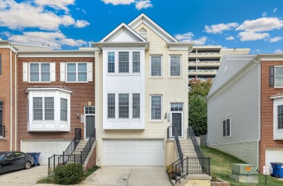 3309 Theodore R Hagans Dr NE, Washington, DC 20018